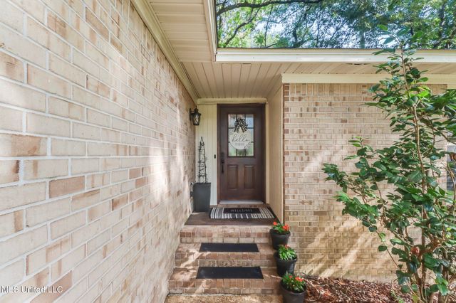 8707 Pine Ridge Court, Diamondhead, MS 39525