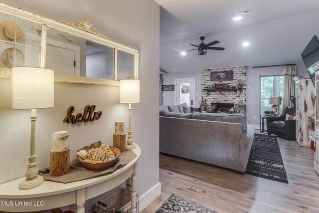8707 Pine Ridge Court, Diamondhead, MS 39525