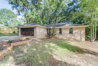 8707 Pine Ridge Court, Diamondhead, MS 39525