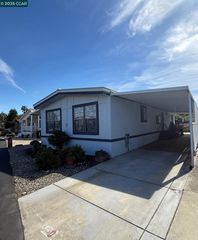 9 Palm Drive, Pittsburg, CA 94565