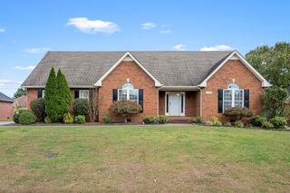 2510 Mission Ridge Dr, Murfreesboro, TN 37130