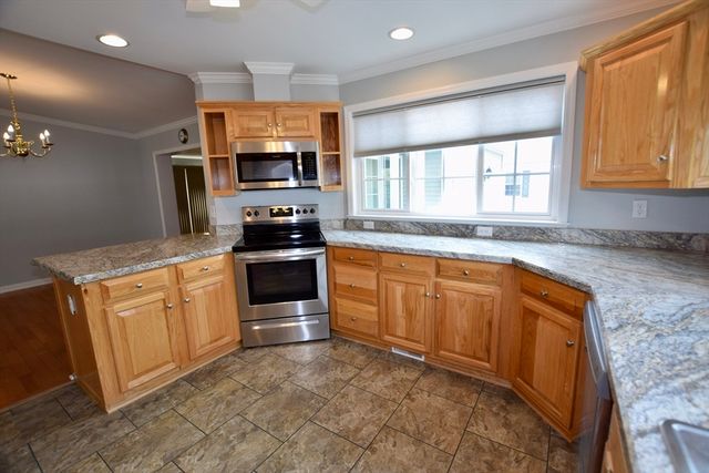 20 Quarry Stone Drive, Bridgewater, MA 02324