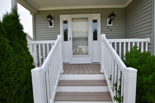20 Quarry Stone Drive, Bridgewater, MA 02324