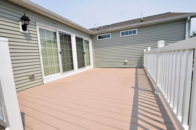20 Quarry Stone Drive, Bridgewater, MA 02324