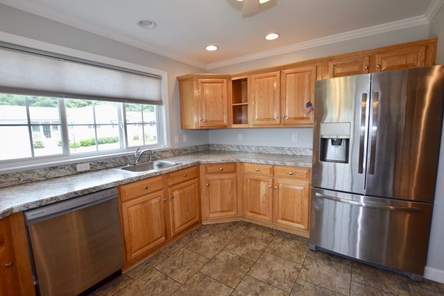 20 Quarry Stone Drive, Bridgewater, MA 02324