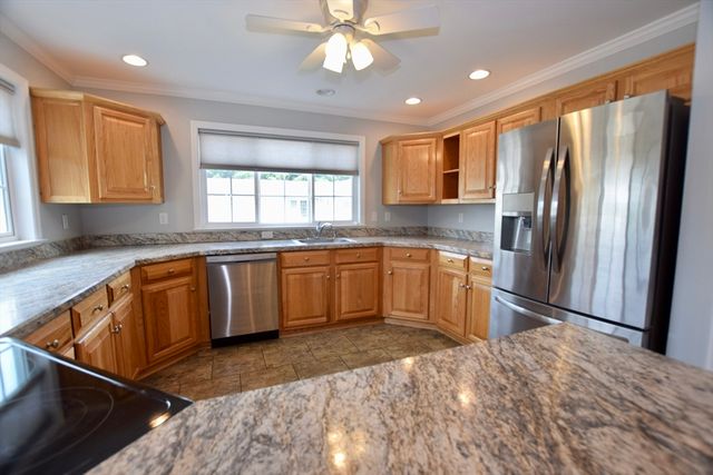 20 Quarry Stone Drive, Bridgewater, MA 02324