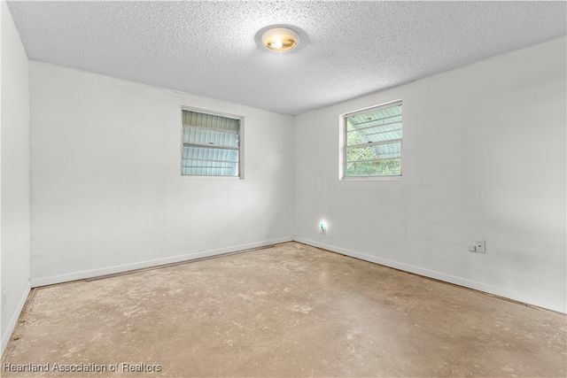 203 Atterberry Drive, Sebring, FL 33870