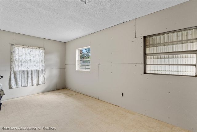 203 Atterberry Drive, Sebring, FL 33870