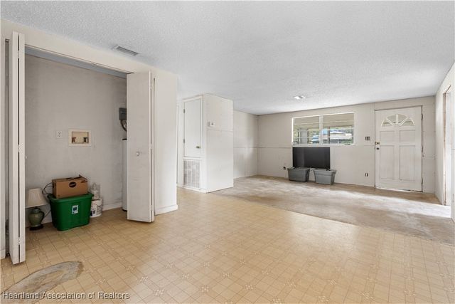 203 Atterberry Drive, Sebring, FL 33870