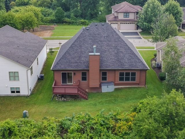 1400 Savanna Lane, Woodstock, IL 60098