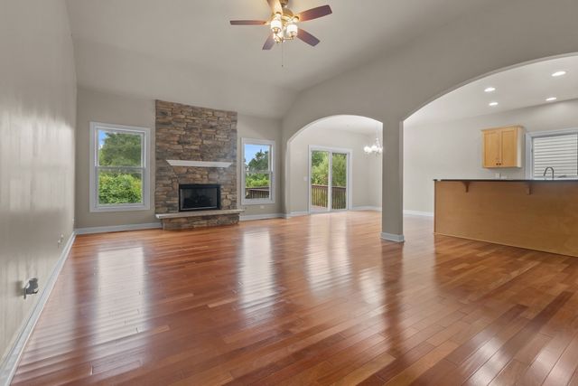 1400 Savanna Lane, Woodstock, IL 60098