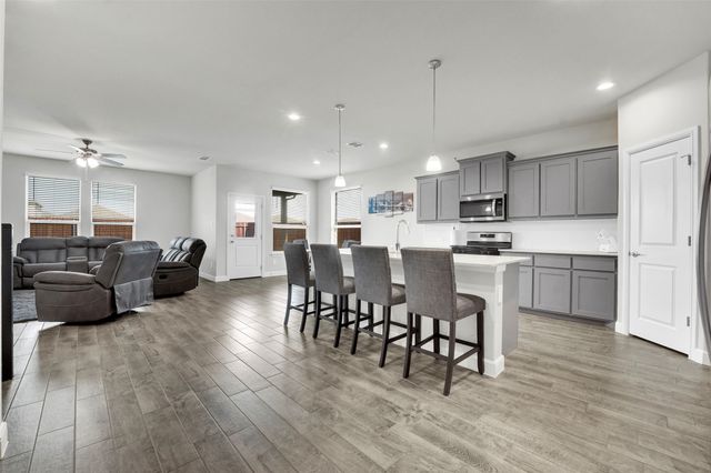 1133 Southwark Drive, Fort Worth, TX 76247