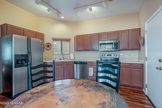 6082 N Black Bear Loop, Tucson, AZ 85750