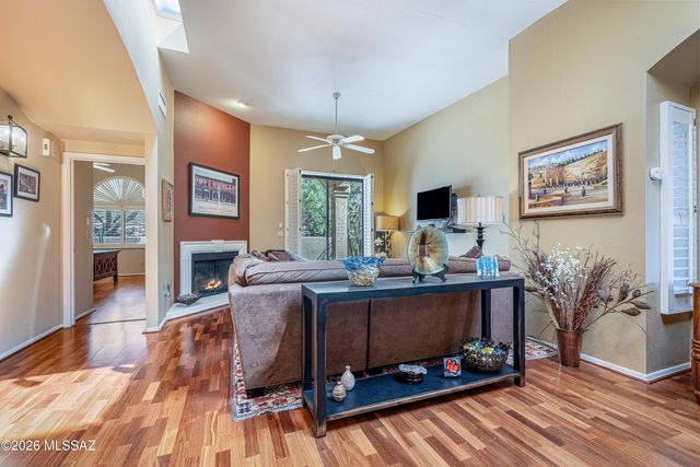 6082 N Black Bear Loop, Tucson, AZ 85750