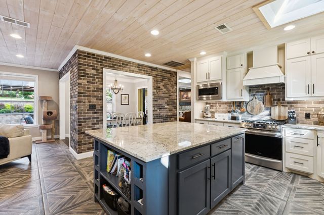 1610 Wiltshire Court, Keller, TX 76262