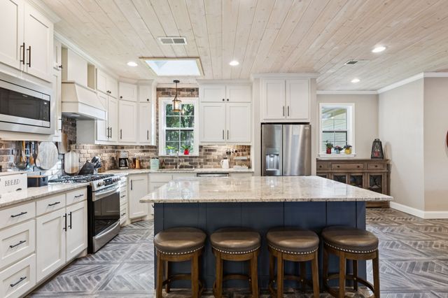 1610 Wiltshire Court, Keller, TX 76262
