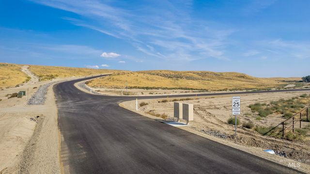 3435 Fly By Rd, New Plymouth, ID 83655