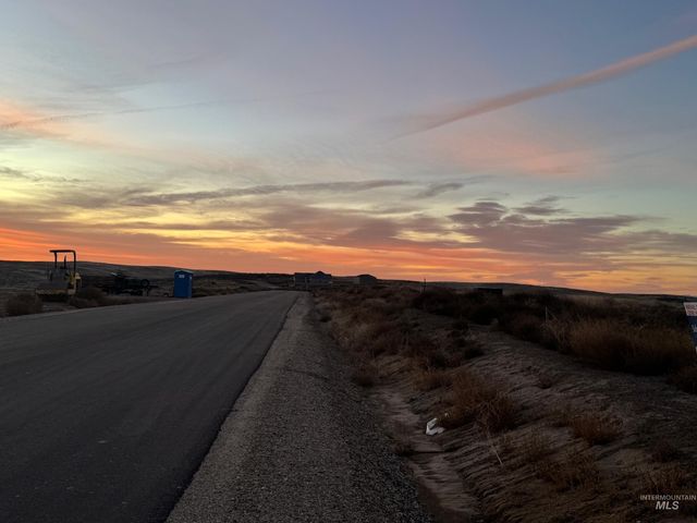 3435 Fly By Rd, New Plymouth, ID 83655