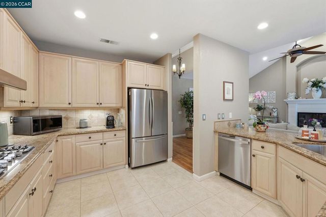 635 Rutherford Cir, Brentwood, CA 94513