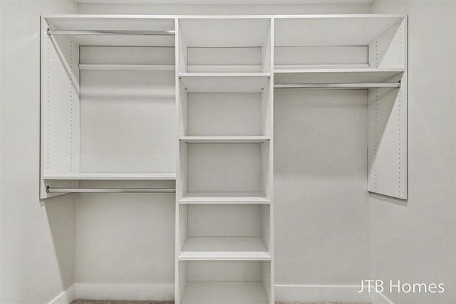 5952 Valley Point Drive, Caledonia, MI 49316