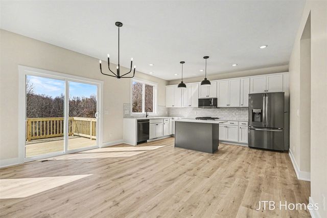 5952 Valley Point Drive, Caledonia, MI 49316