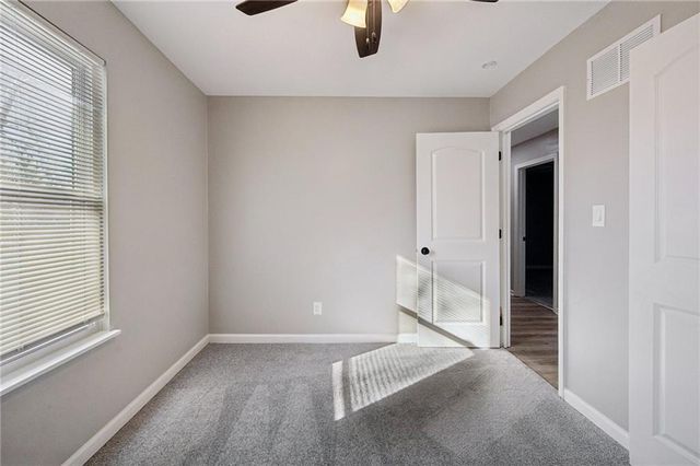 103 W Edgewood Drive, Edgerton, KS 66201