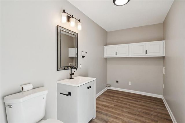 103 W Edgewood Drive, Edgerton, KS 66201