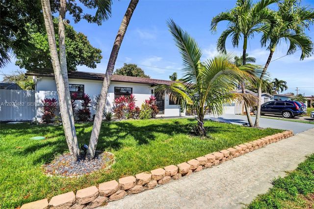 6761 Allen St, Hollywood, FL 33024