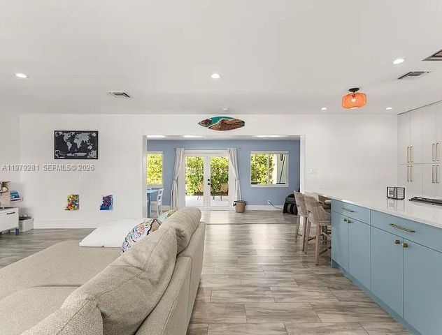 2211 NE 35th Ct, Lighthouse Point, FL 33064