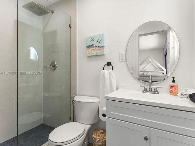 2211 NE 35th Ct, Lighthouse Point, FL 33064