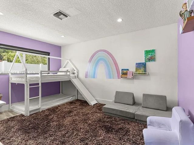 2211 NE 35th Ct, Lighthouse Point, FL 33064