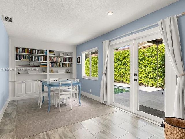 2211 NE 35th Ct, Lighthouse Point, FL 33064