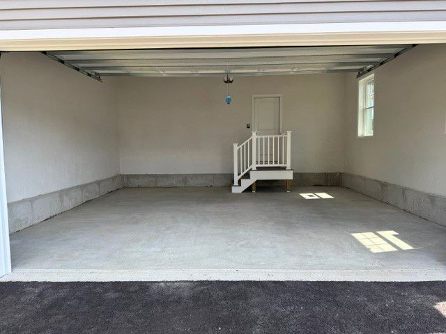 6 Christopher Rhodes Way, Warwick, RI 02888