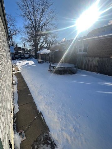 5127 S Trumbull Avenue, Chicago, IL 60632