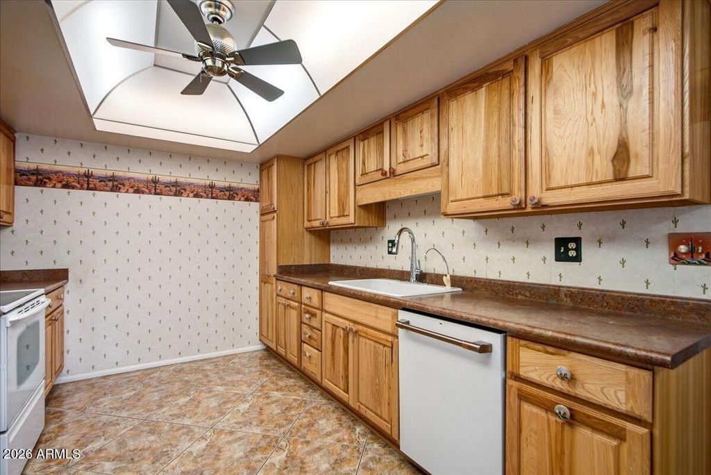 13845 N 108TH Drive, Sun City, AZ 85351 — photo 2