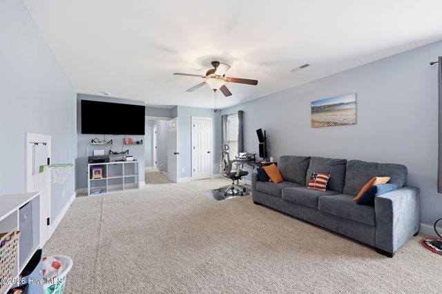440 Meadowlark Drive, Winterville, NC 28590