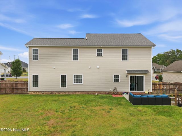 440 Meadowlark Drive, Winterville, NC 28590