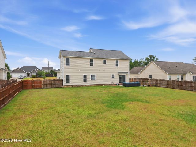 440 Meadowlark Drive, Winterville, NC 28590