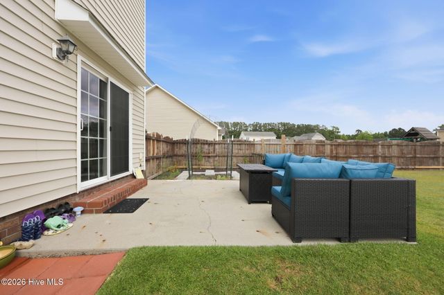 440 Meadowlark Drive, Winterville, NC 28590