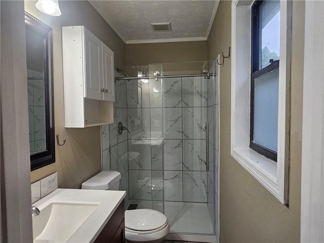 395 Monivea Lane, Roswell, GA 30075