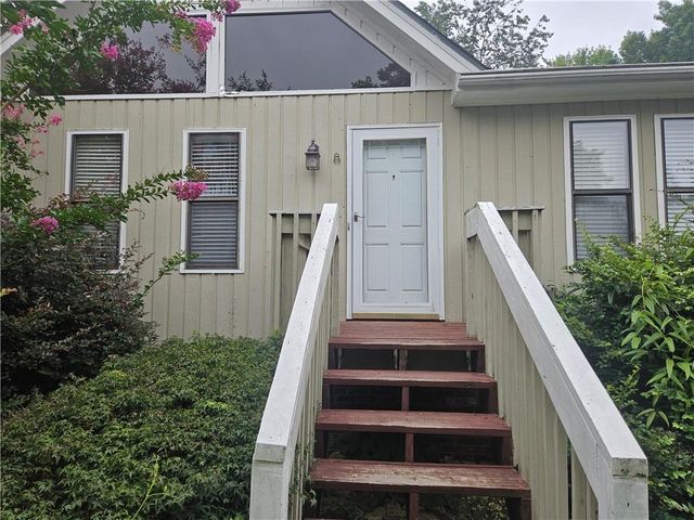 395 Monivea Lane, Roswell, GA 30075