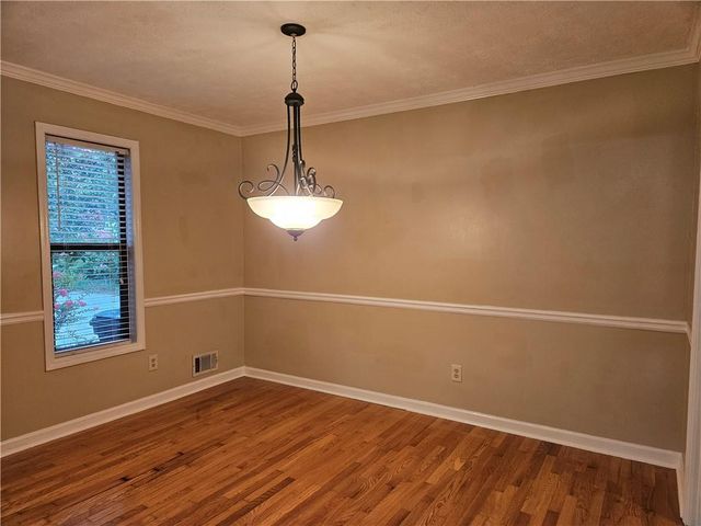 395 Monivea Lane, Roswell, GA 30075