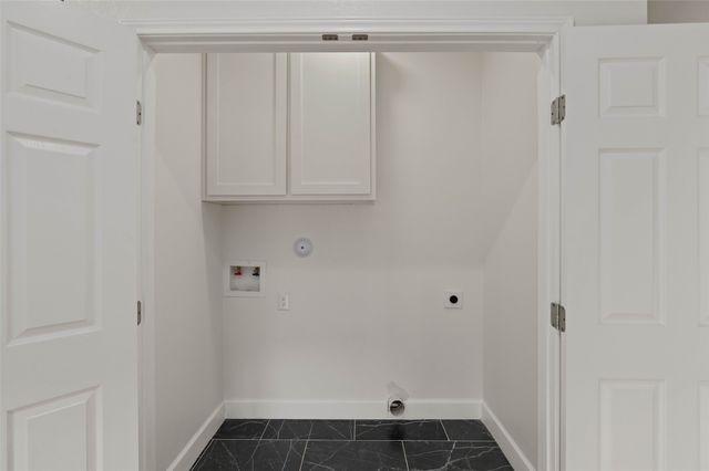 805 Ritchey Street, Gainesville, TX 76240