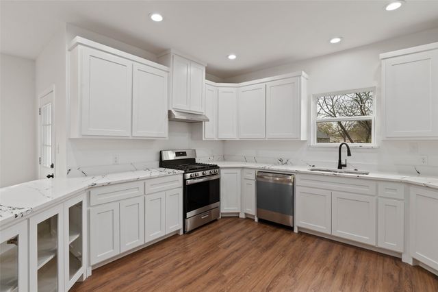 805 Ritchey Street, Gainesville, TX 76240