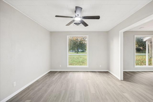 11910 11th Street, Santa Fe, TX 77510