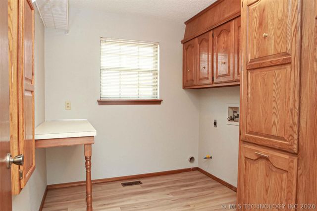 8632 E 79th Street, Tulsa, OK 74133