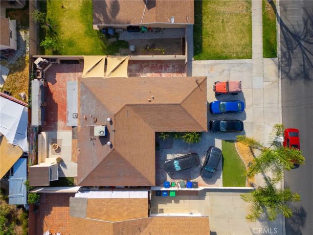 221 W Whittier Avenue, Hemet, CA 92543