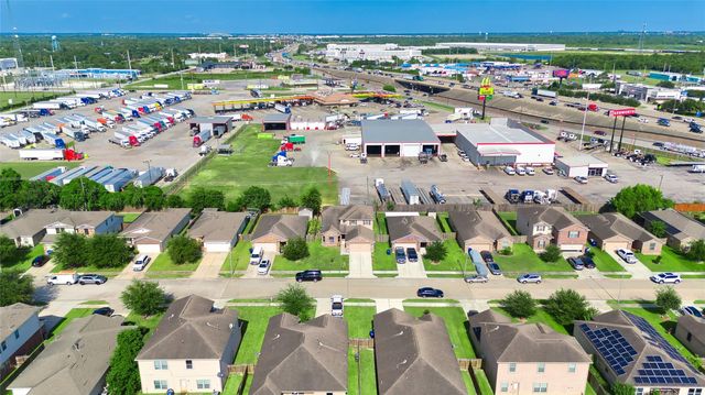 6934 Orchid Street, Baytown, TX 77521