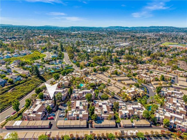 25761 Le Parc 23, Lake Forest, CA 92630