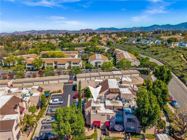 25761 Le Parc 23, Lake Forest, CA 92630